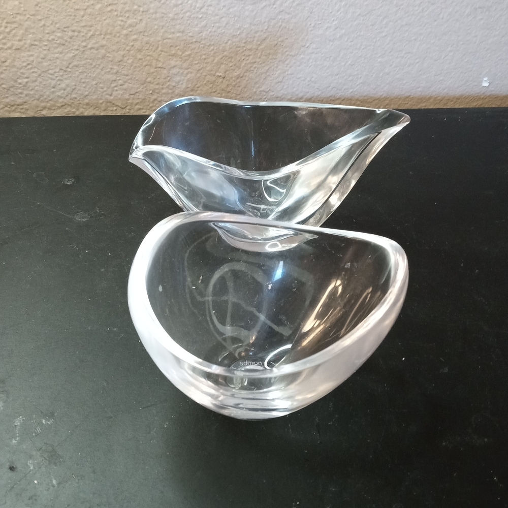 EXQUISITE NAMBE Pair of 5" Clear Crystal bowls
